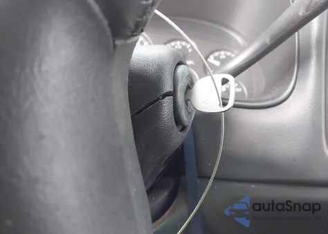 2002 Chevrolet Silverado 1500 Ls z USA, uszkodzony, nr VIN 2GCEC19T121118405